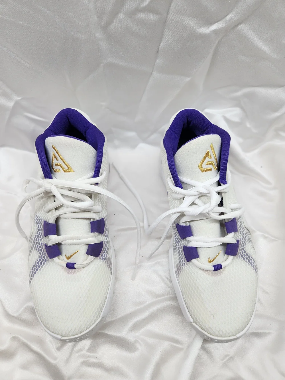 Nike Zoom Freak White and Purple Kids Sneakers with Purple and Gold Accents